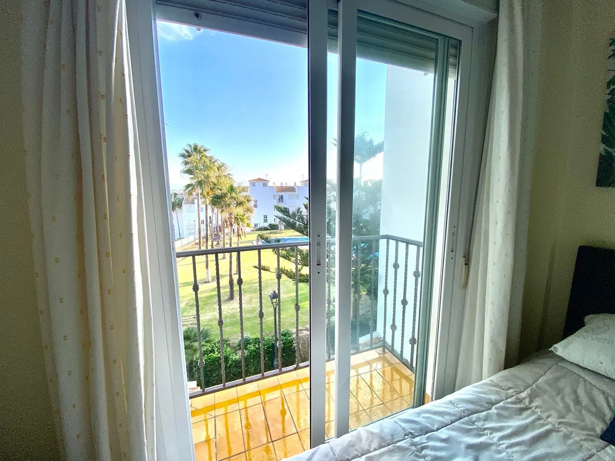 1815f2e0-8b2f-47cc-a689-6e8882cc182a