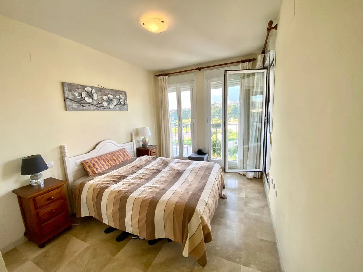 be33b8a3-fd6b-4138-897f-5df311a00e2b