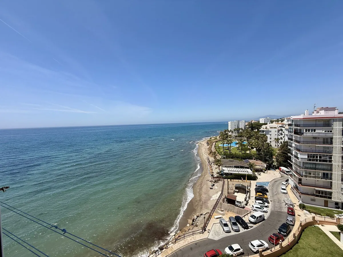 dbe992a3-8d7e-4fcf-869e-1215c71d8776