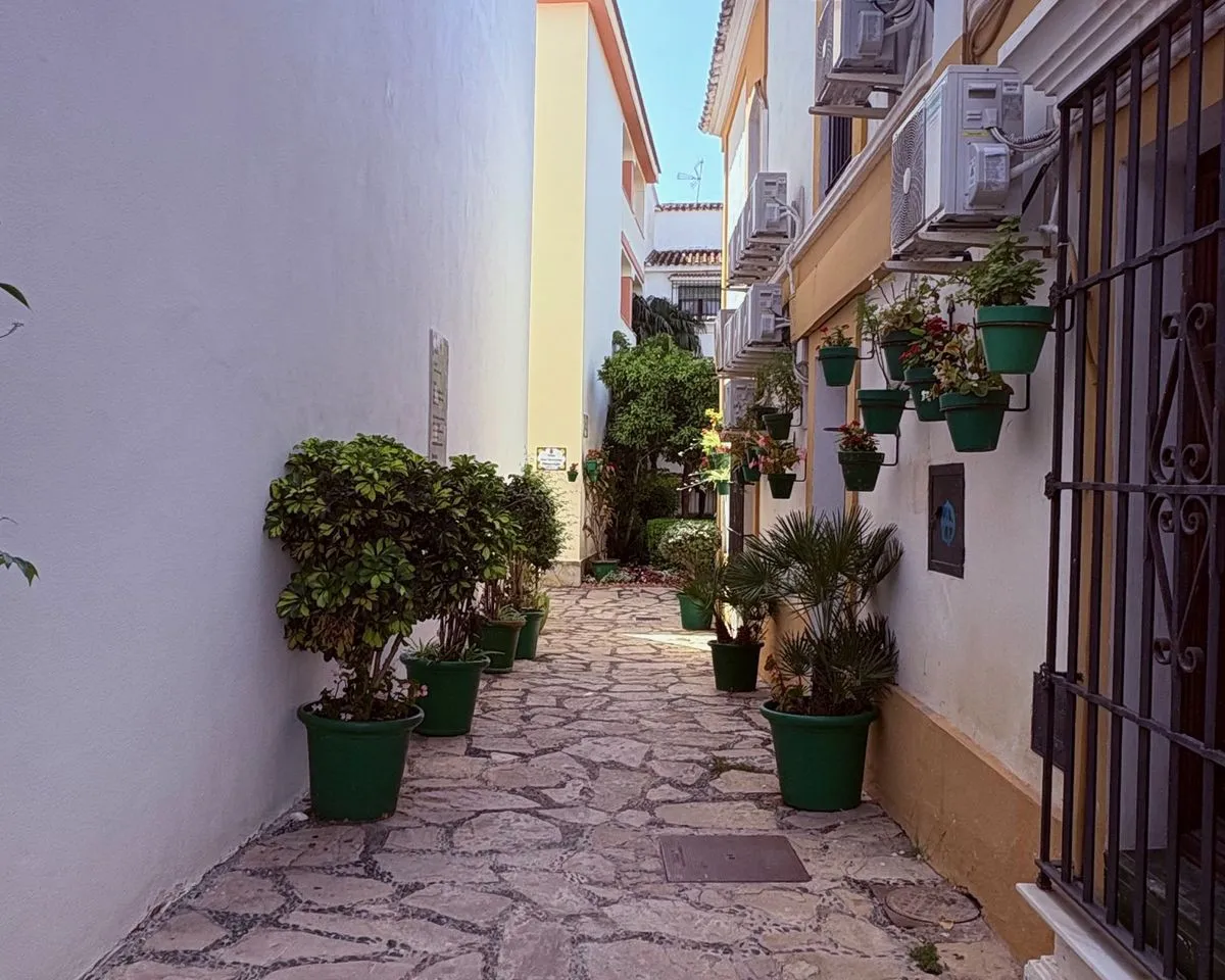 6203bf24-b821-42d3-b8fb-9eae57ebf6d3