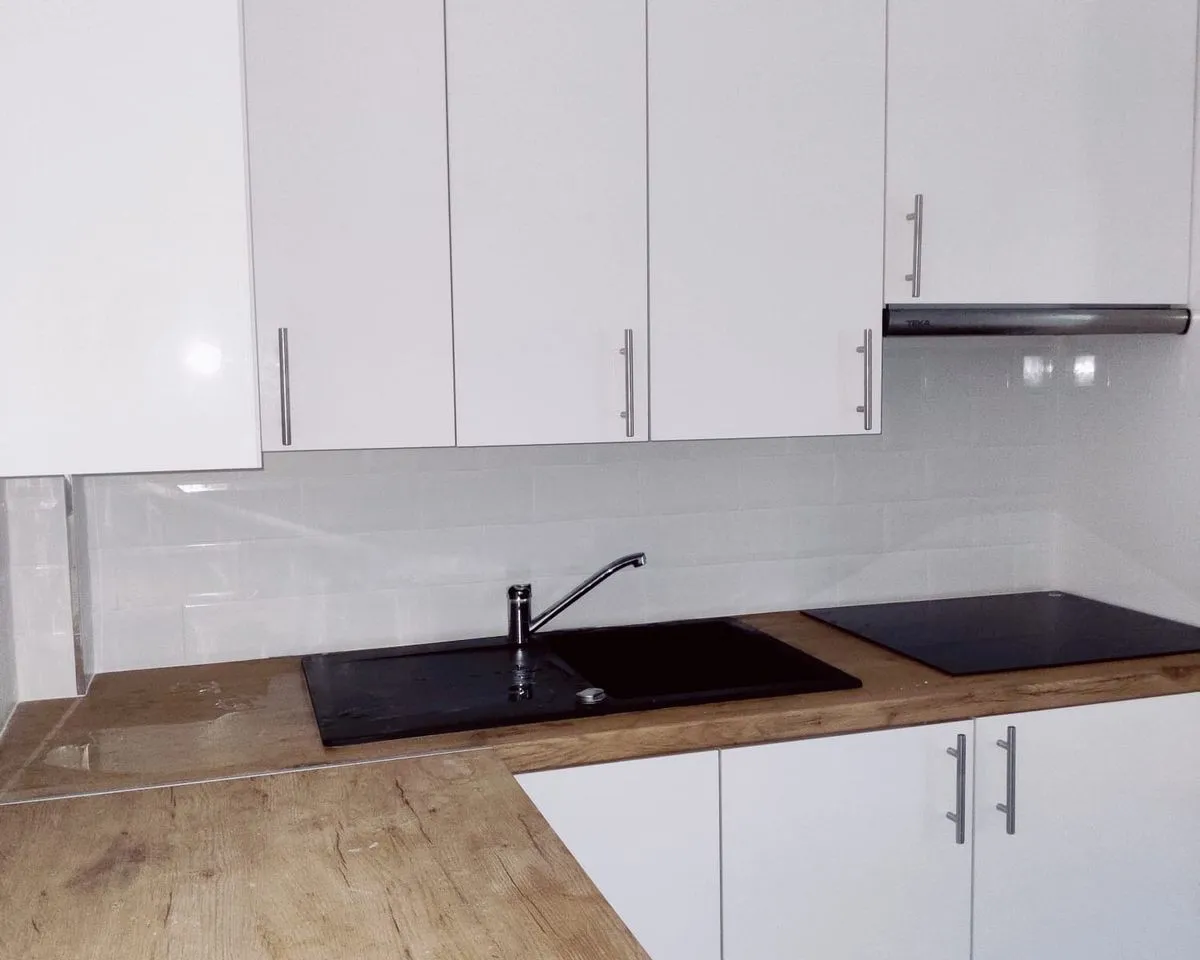 7aef0570-9257-481e-8af0-8a8718424e42