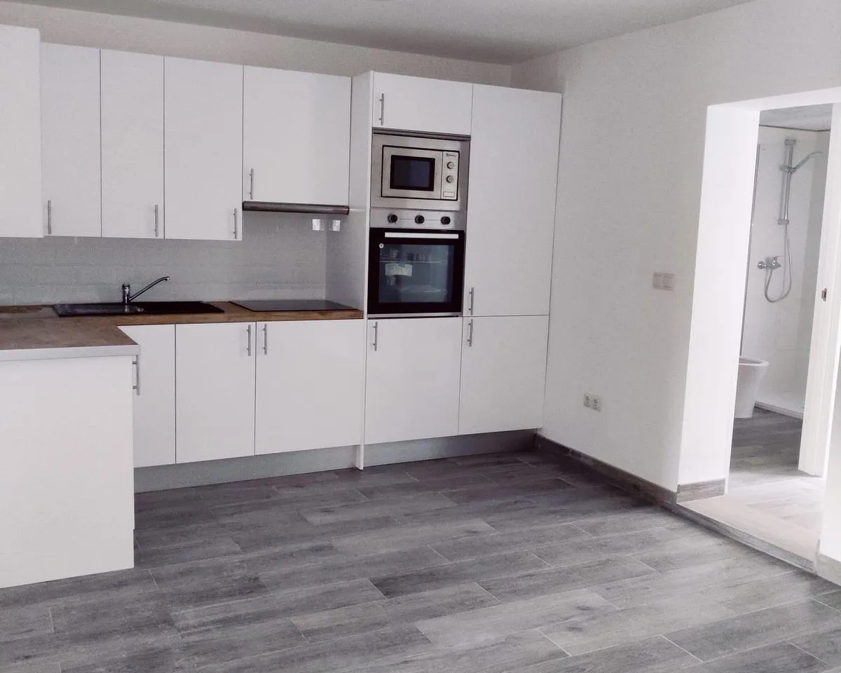 9390f9de-5b1a-4794-be4e-80f2eb1af817