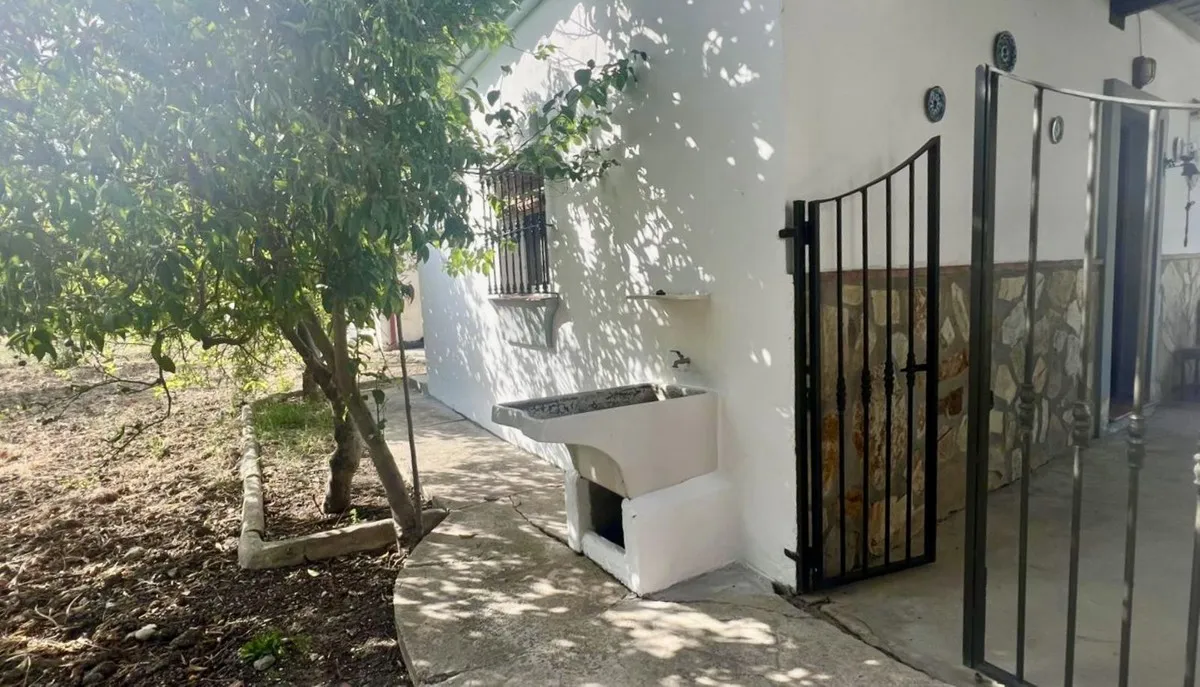 a33e3733-c1d7-4490-91a1-22a174f65e70