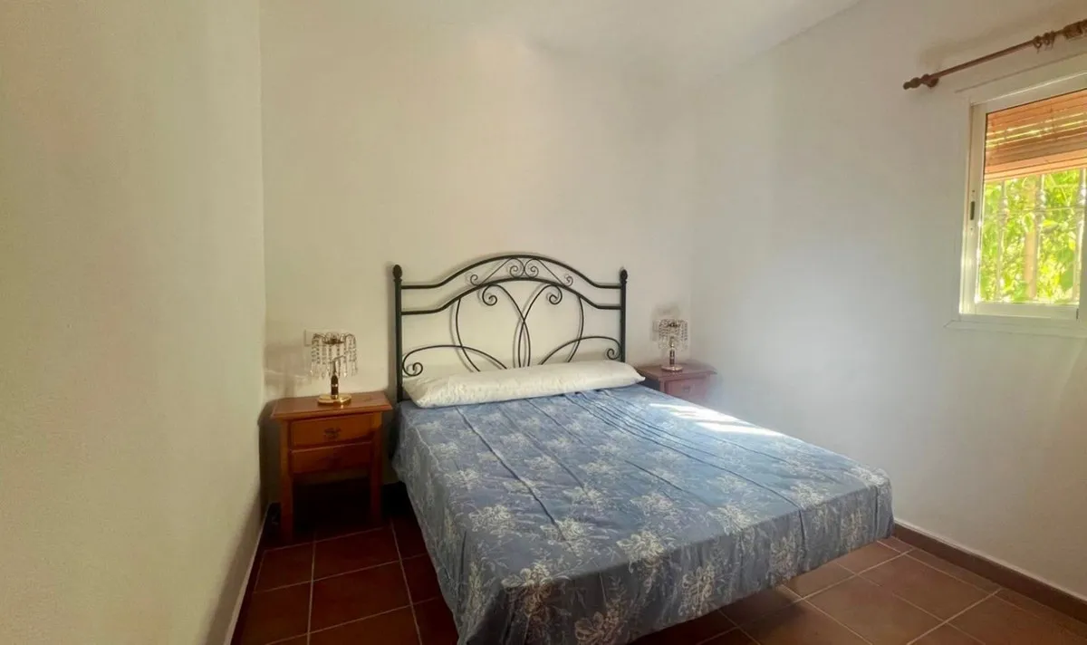 f2c340d0-873b-465e-a0b6-334f501c4b85