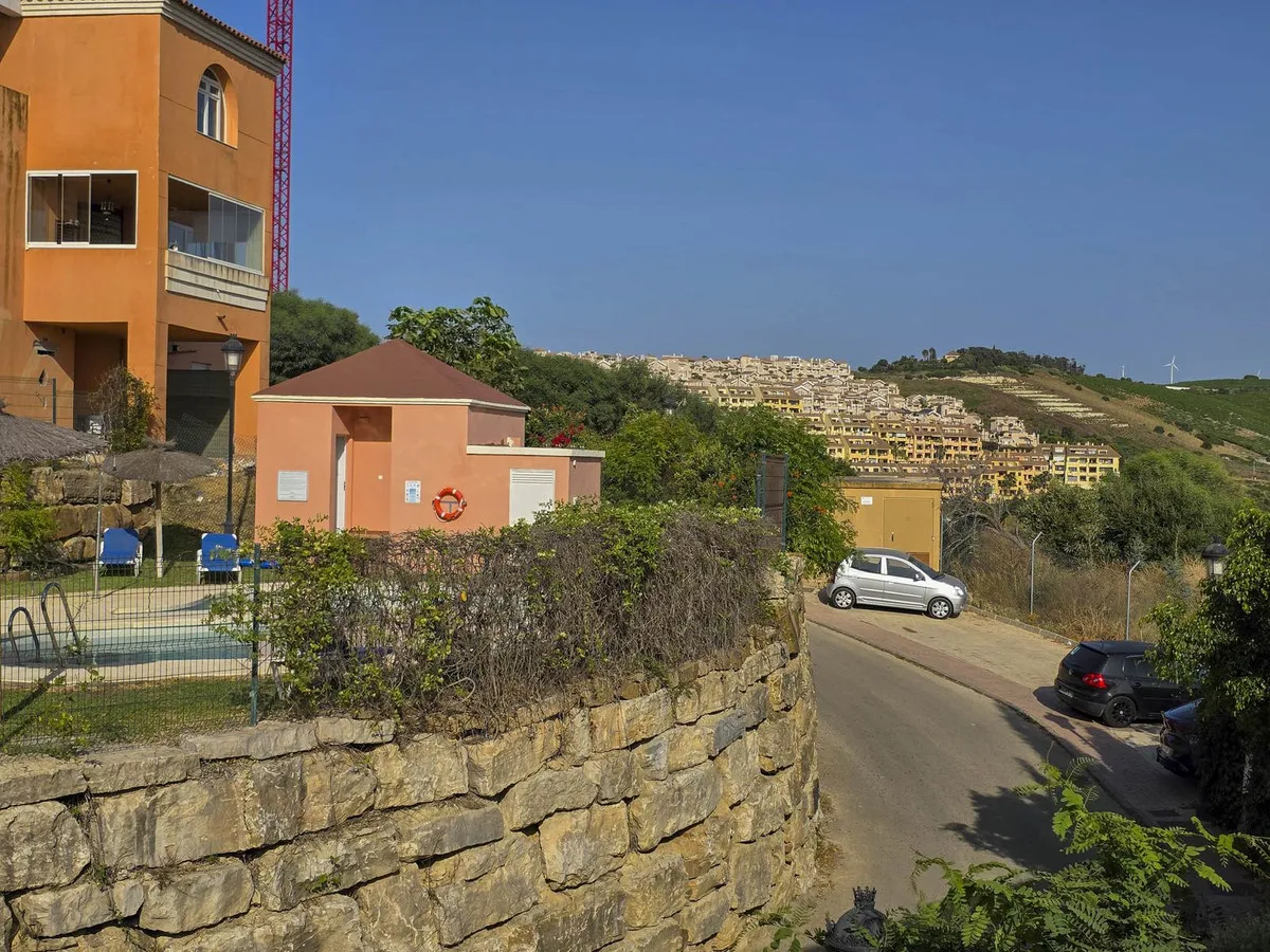 2f185570-0f0b-4bf4-aac9-6597f54f0ed3