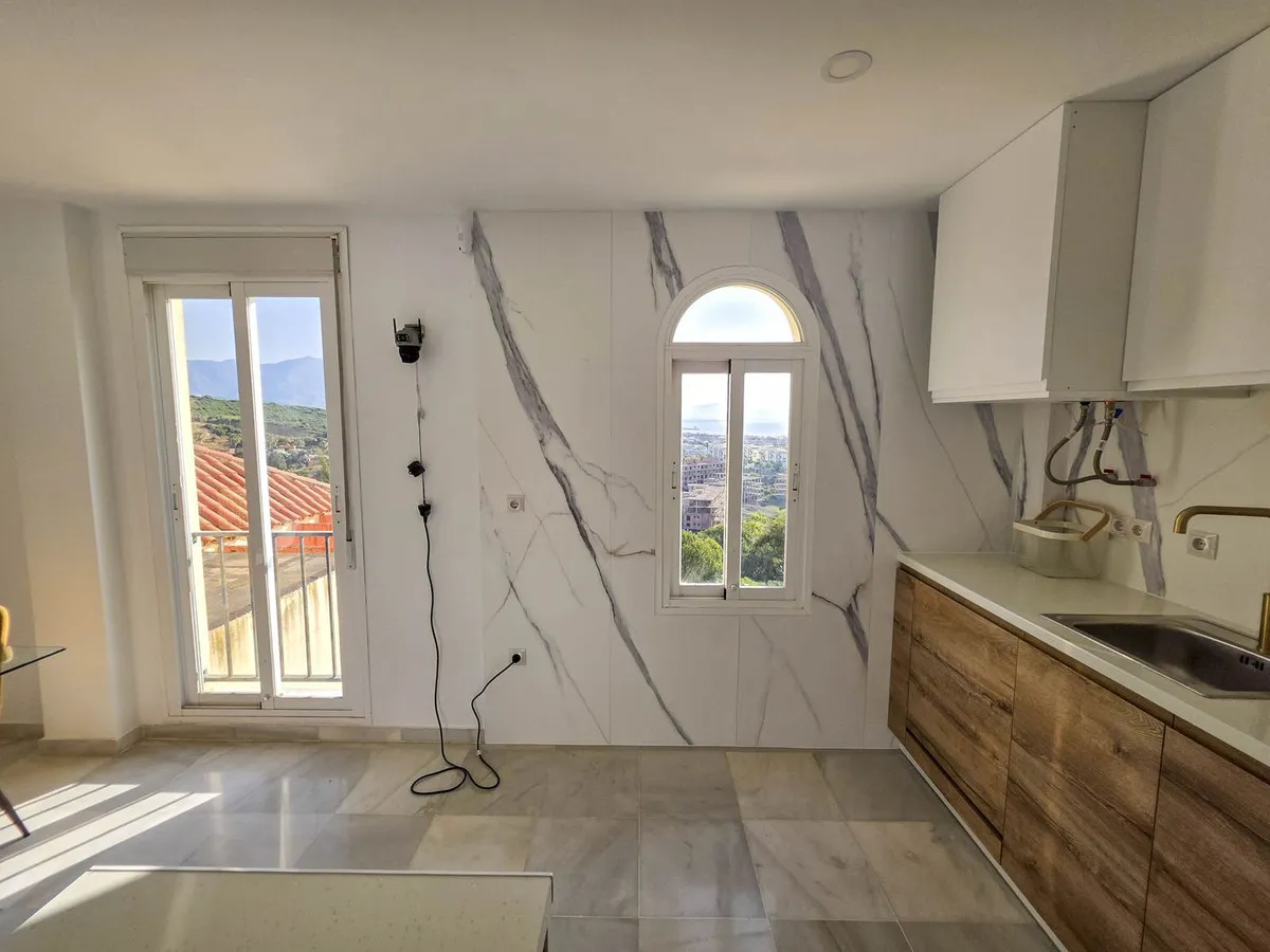 c7b0e77a-cd6d-4ee2-ae87-bce9baa0bef2