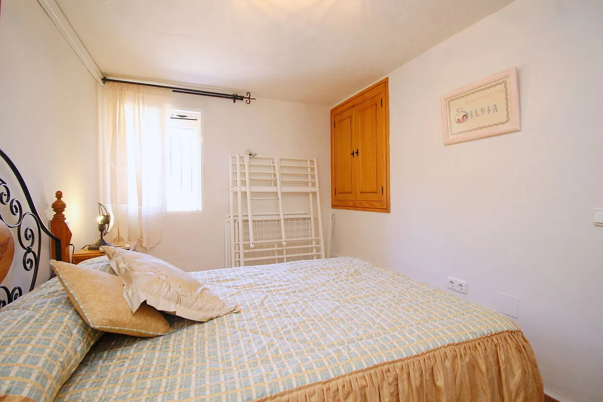 5a38f1b4-844a-4b01-b256-243811e8b72d