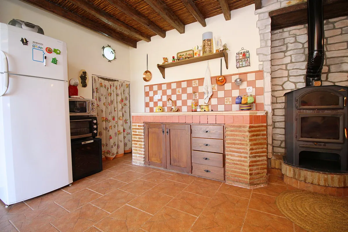 b40692d7-7043-4d82-b02b-74f605dc078a