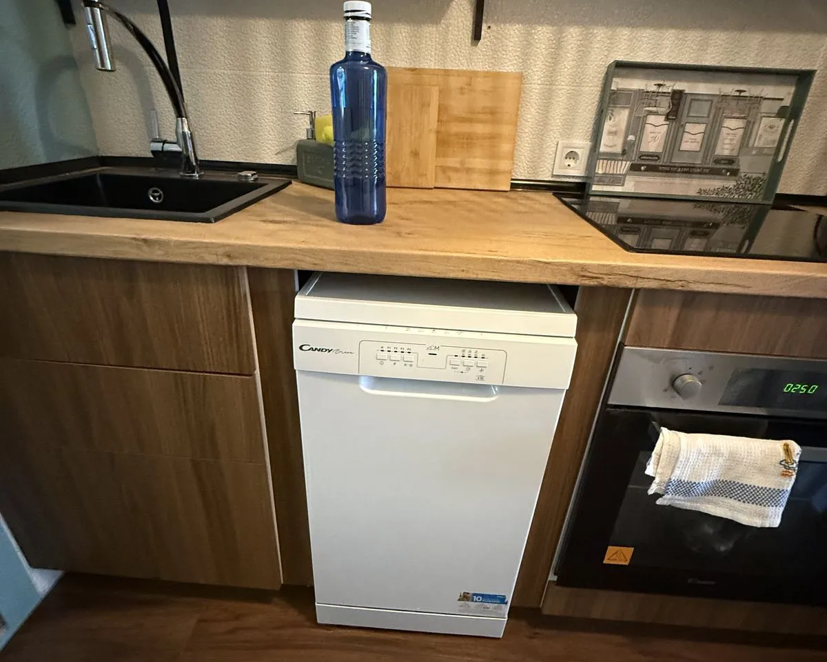 002fd3cf-e58f-4fa0-802a-7e3ecdd10cbb