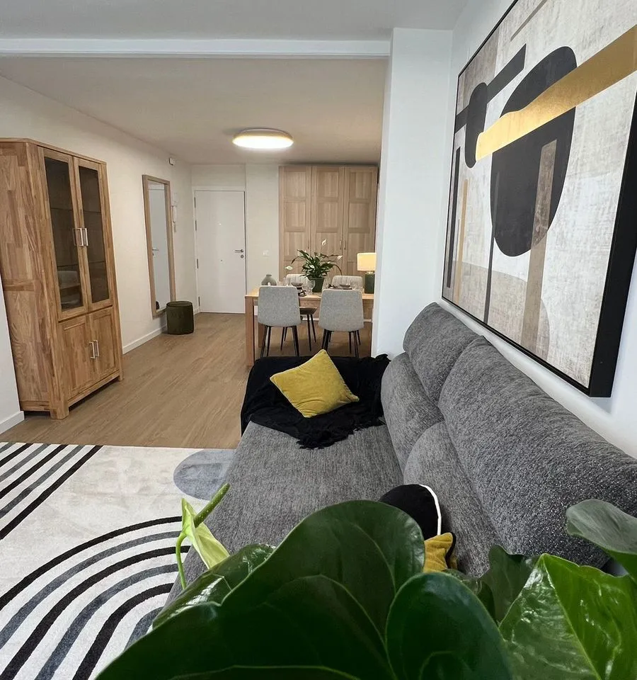 aa754a09-f0a4-44bc-ac87-45444664c5f2