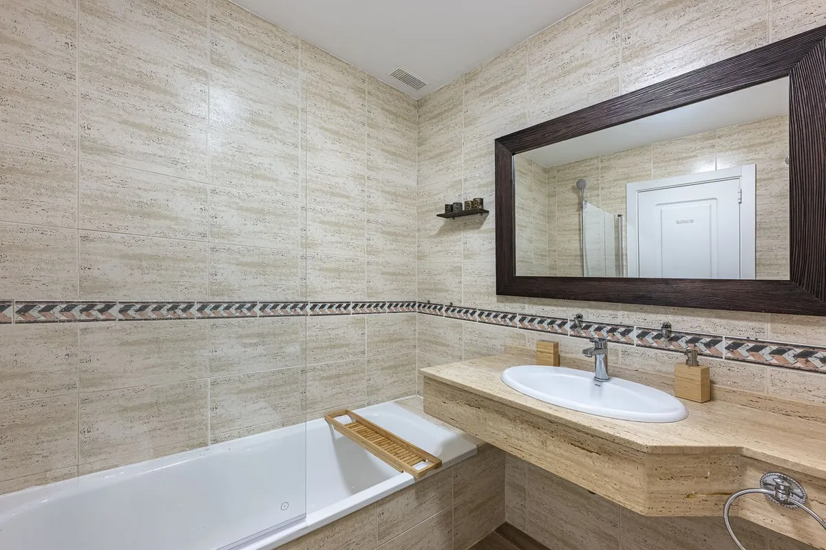 70ef2f0d-312c-41f4-bbbf-fa935f73bbcd