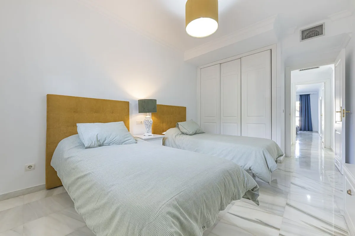 91b40eab-9b62-467d-835f-ee58abcf799c