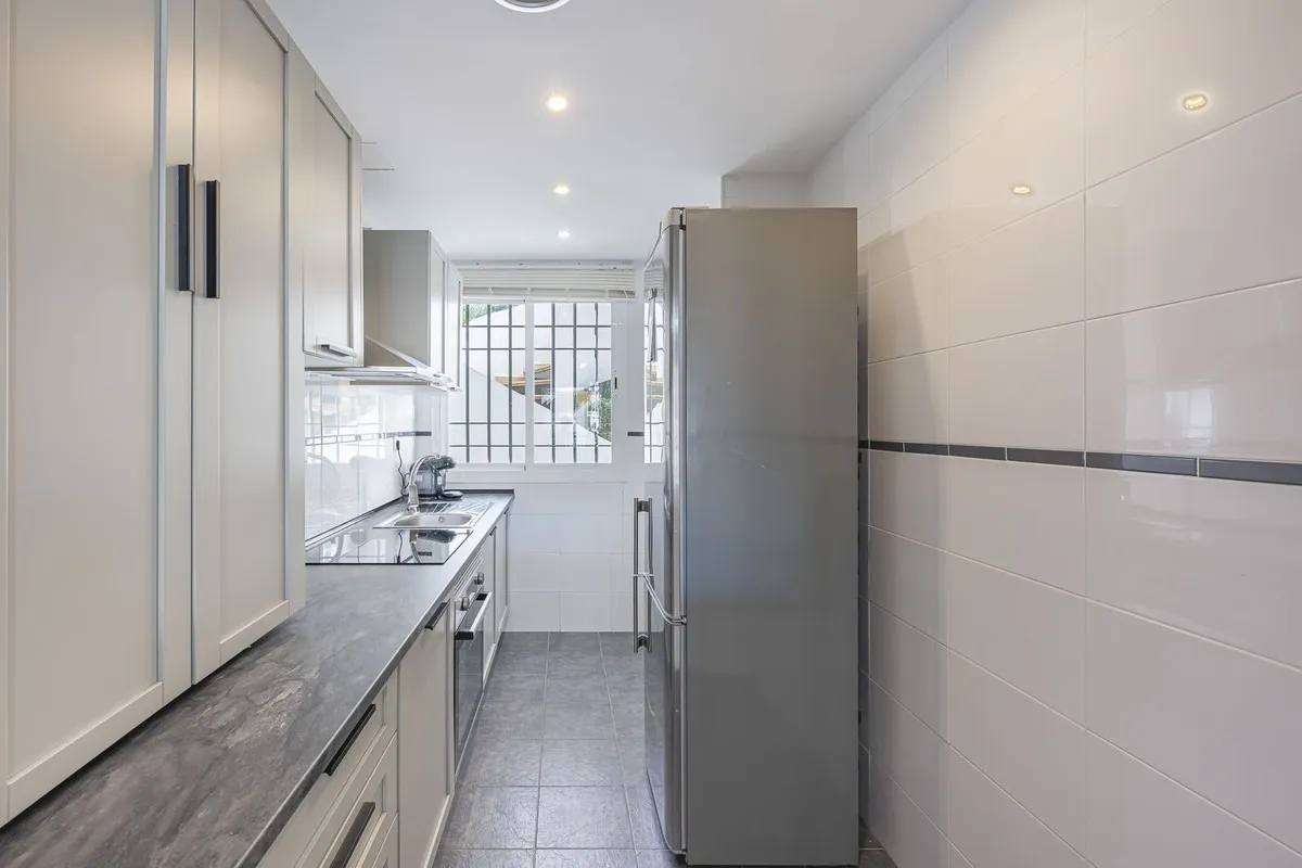 c2bb10f0-7bc6-4cac-81ac-5d1c03f015bc