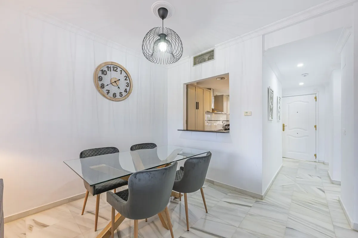 c3b9b468-e179-4748-b3f3-cd8b3c9f28bf