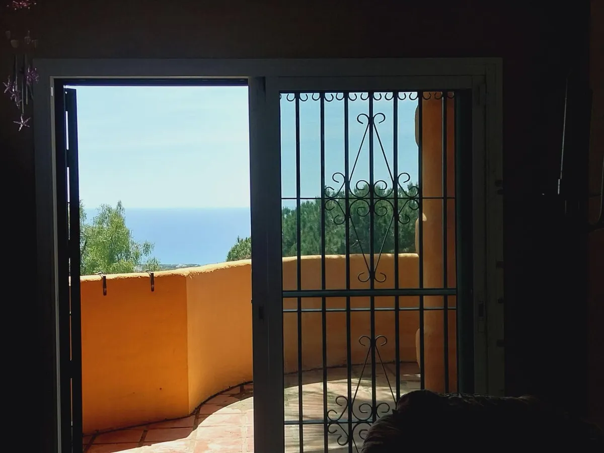 44d3ea5d-48de-40b4-aeea-a928524c0470