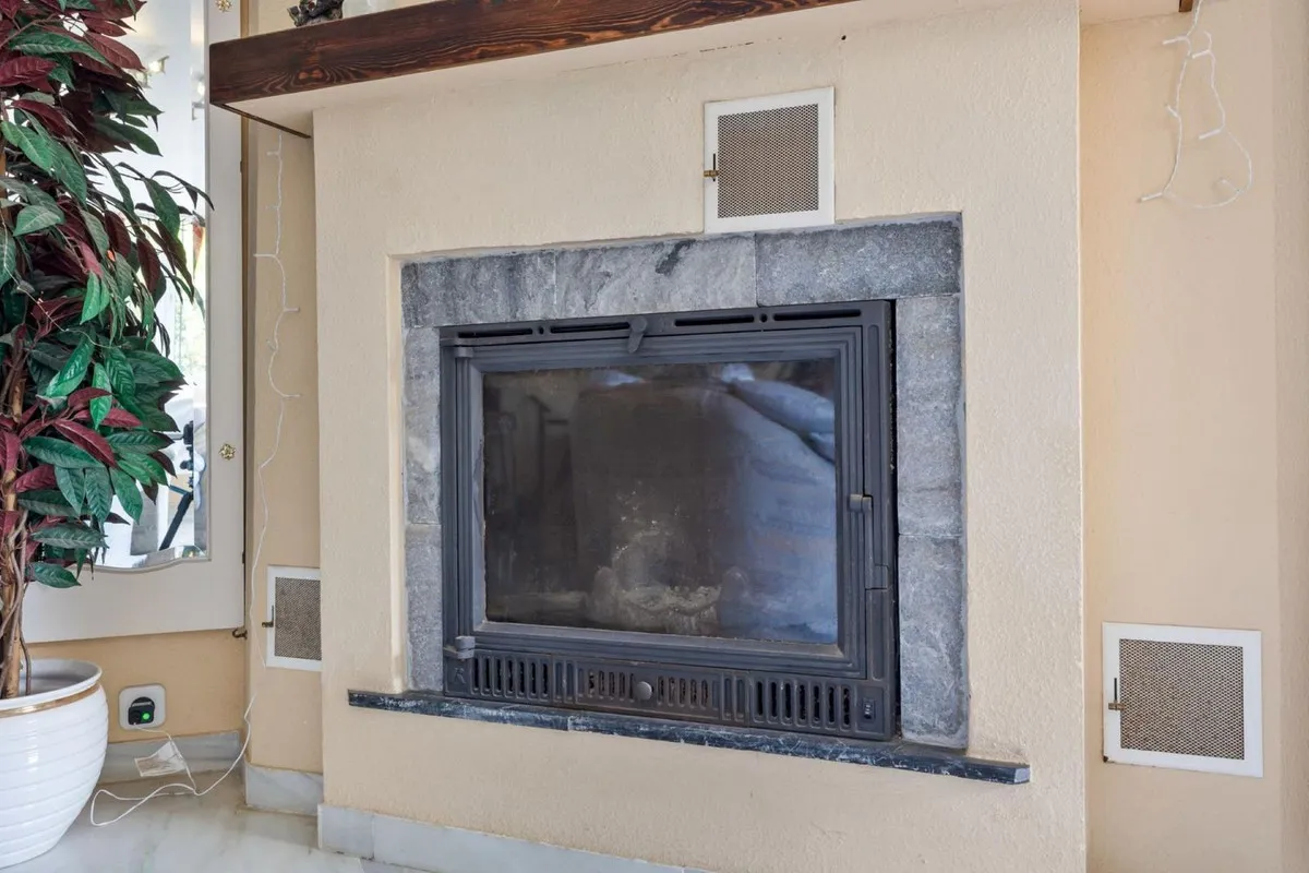 51bbf912-dc2b-4871-bb7c-c039e2b4b853