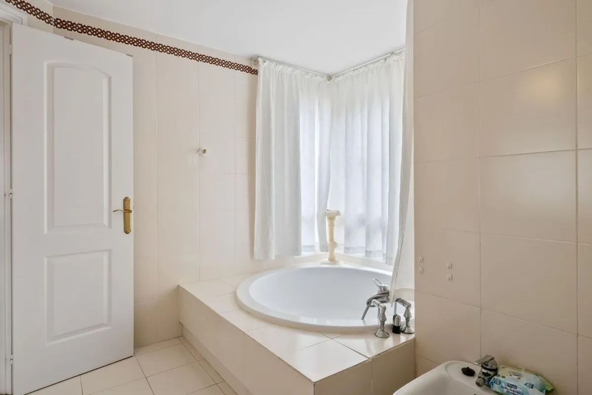 5cbd3df3-ade9-4cfd-8812-76d5a52b4614