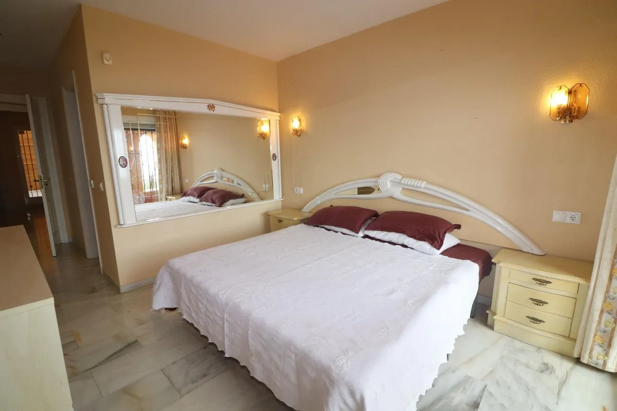 6fa48008-f41e-4f22-95b5-c246b568e30b