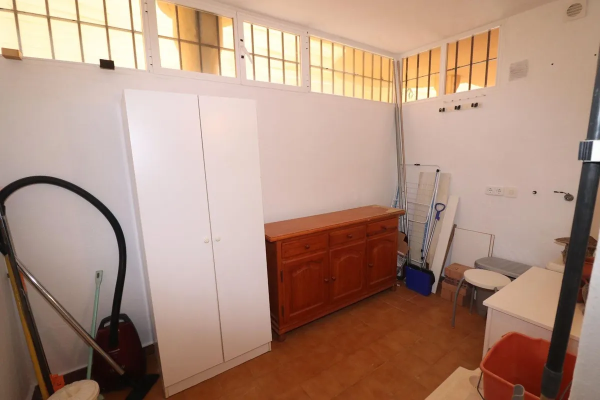 d04fd0d3-bb30-4d15-ae44-f8a84620a56c