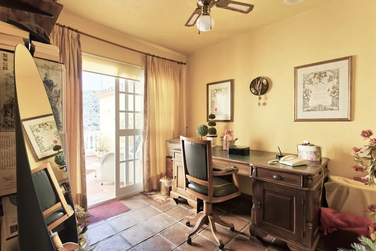 2c440b00-60b1-4fde-becb-bb1dc1813389