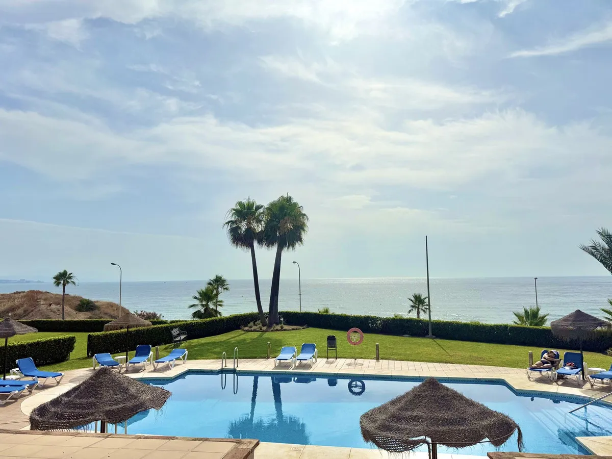 d7eba4a0-2bc9-474f-8c4b-feeb4bc8d469