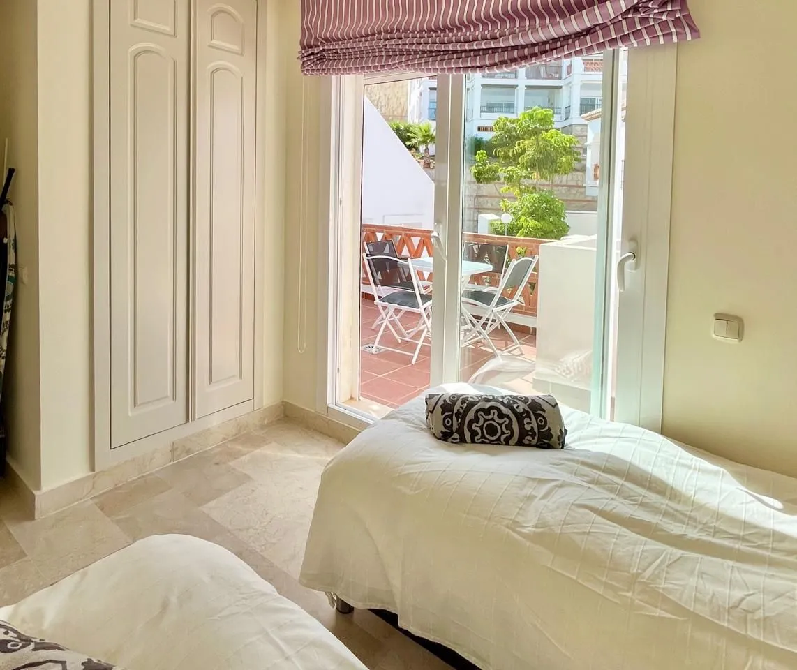 2c161ee0-1173-4983-ba5e-dc7a685074b9