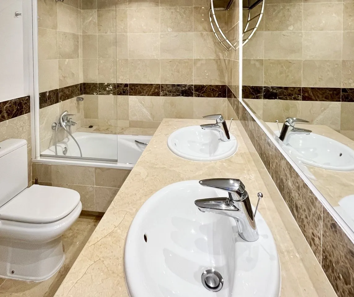 dab1c86c-11e4-4243-a5c0-a2db8b846734