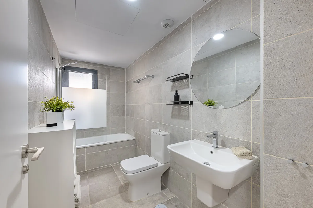 1ed6fe8a-fc12-4369-84f8-fc1359e96e34