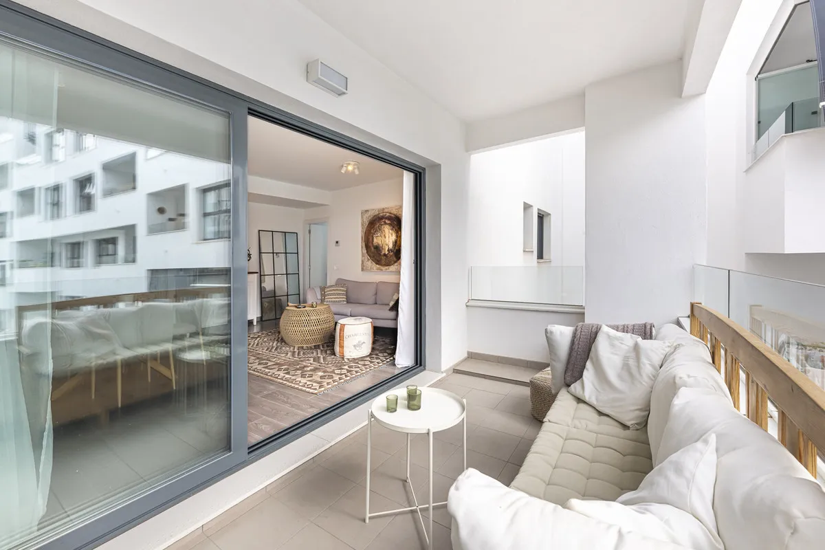 6c112258-66d6-424e-a079-1321d334b747