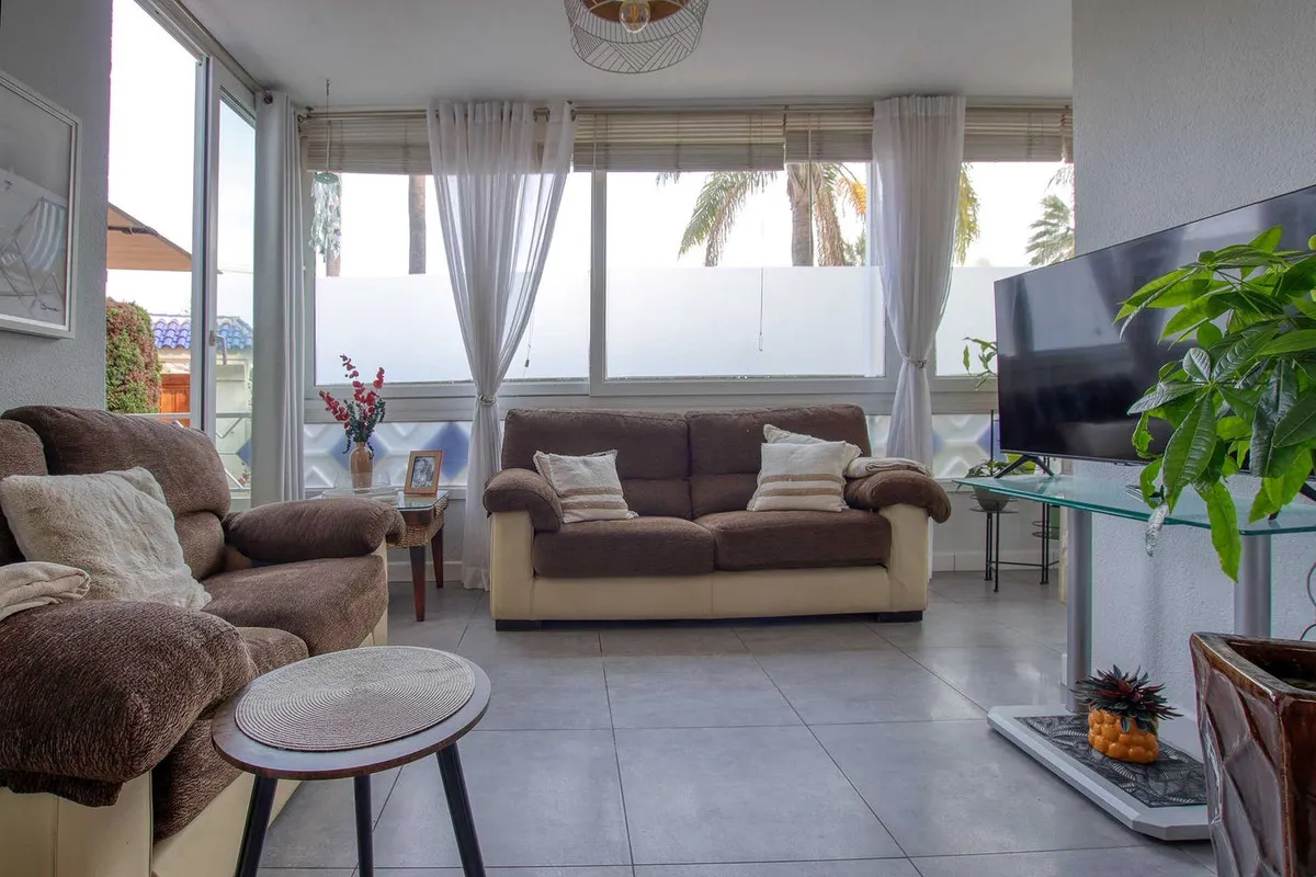 8606600f-8591-4d07-bccc-e606ab569e8f