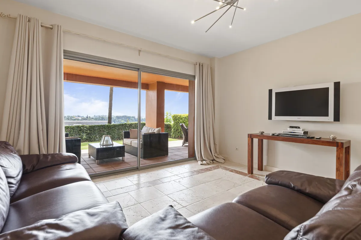 4df483bb-bc02-4105-b5cc-eca7efe7c110