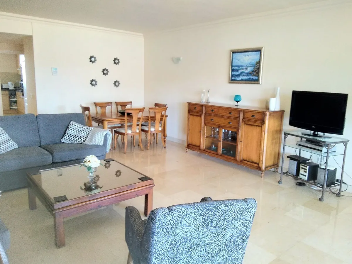 0130b0c4-9f2e-41e2-a531-b92690add63e