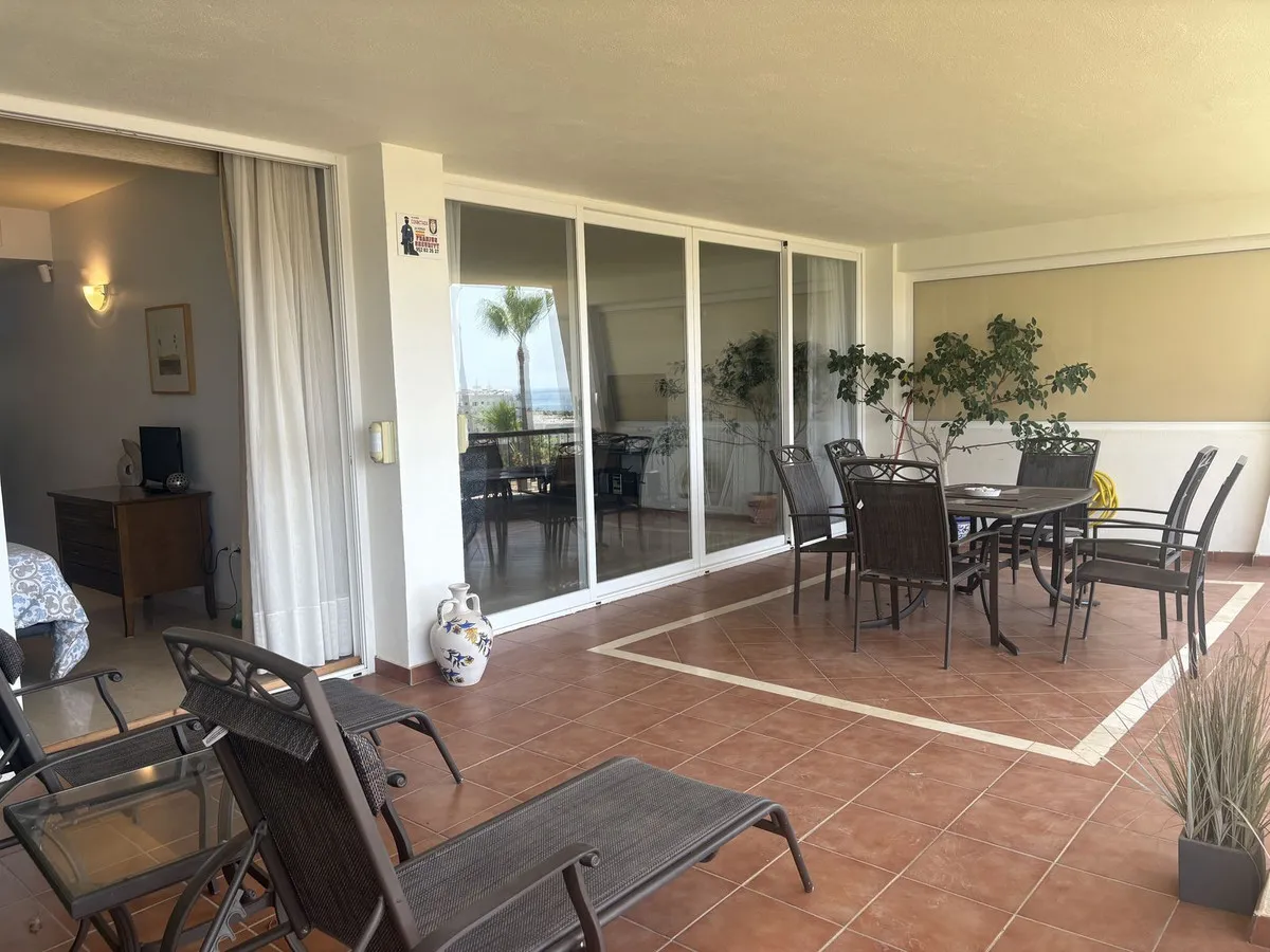 28b41d74-9a25-469c-b917-e38d2921e202