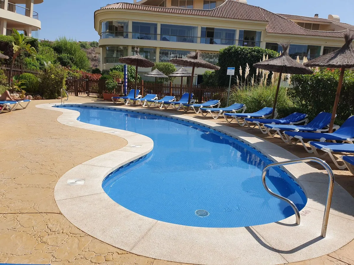 717a250a-a0a5-40e6-b2d6-598a56688da8