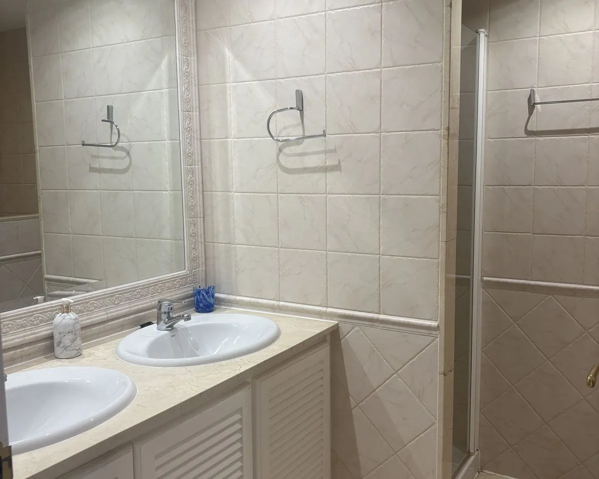 fc262e9c-474b-4df4-8ddd-902ec587baba