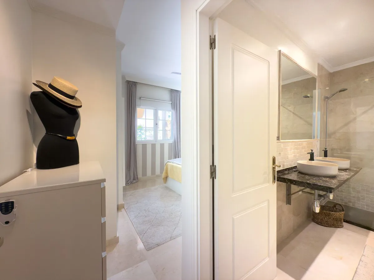 005644e7-831c-4f30-a355-d103499b7c09