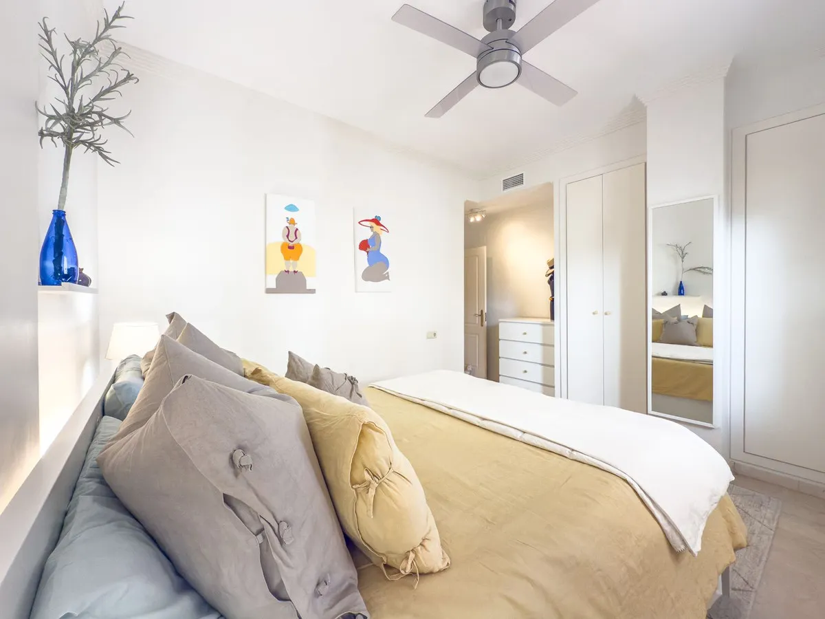 0d33ea0d-dbd7-49d0-9ff5-e23848bb7a04