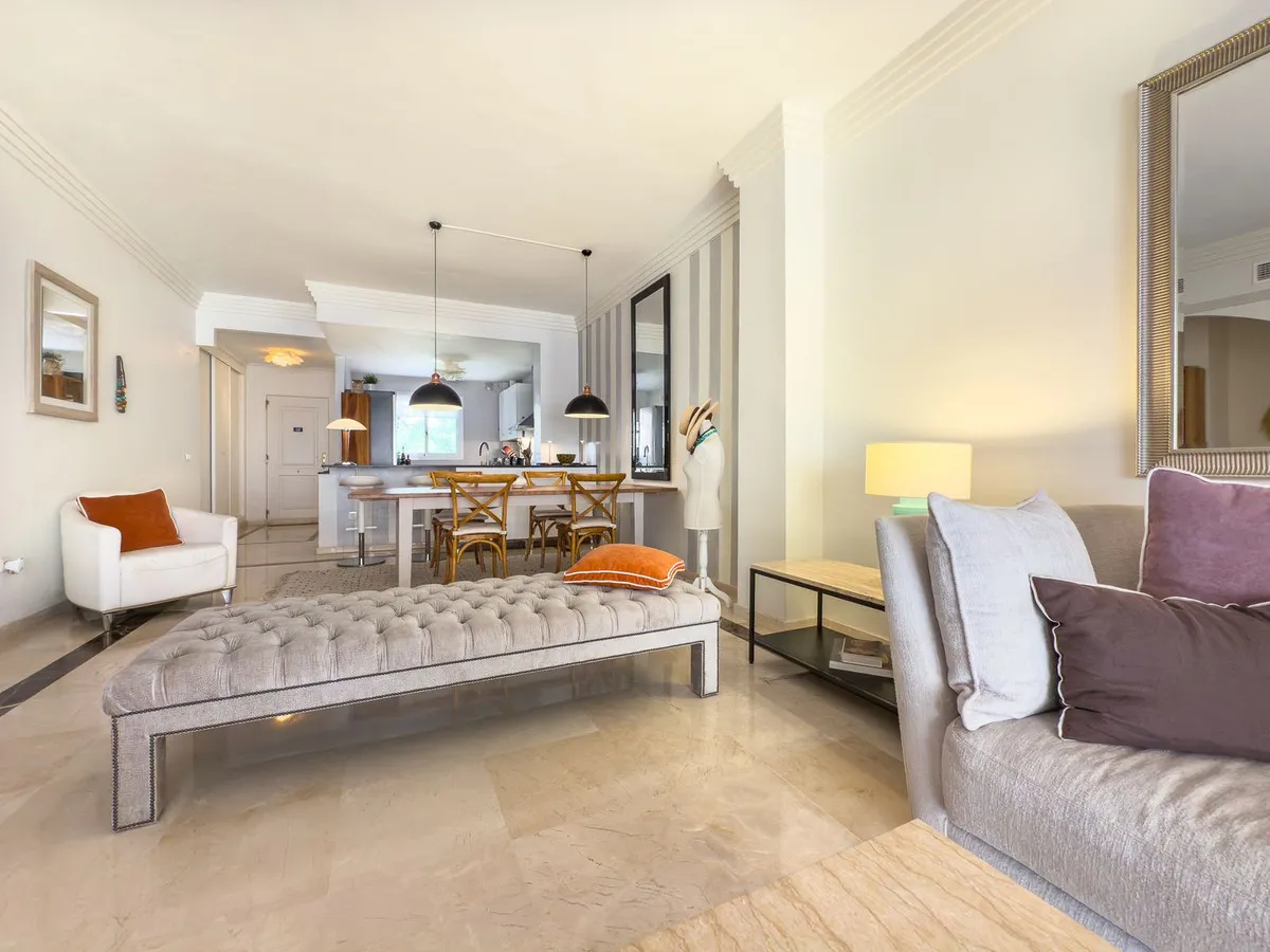 ba19a197-ab0a-4d35-a343-beae12477e33