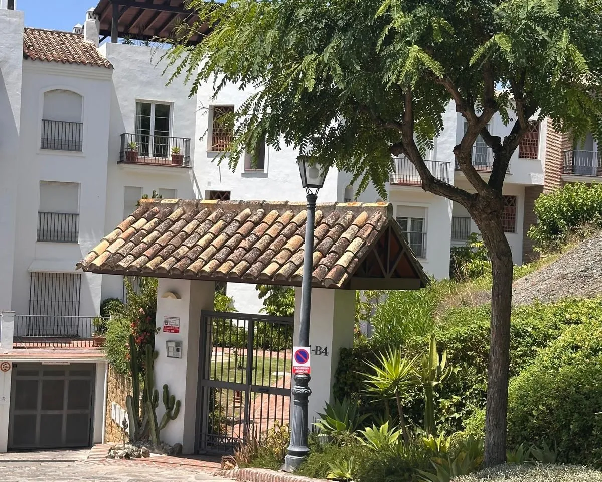 95b4df93-5326-4268-ac81-82d2c5846c03