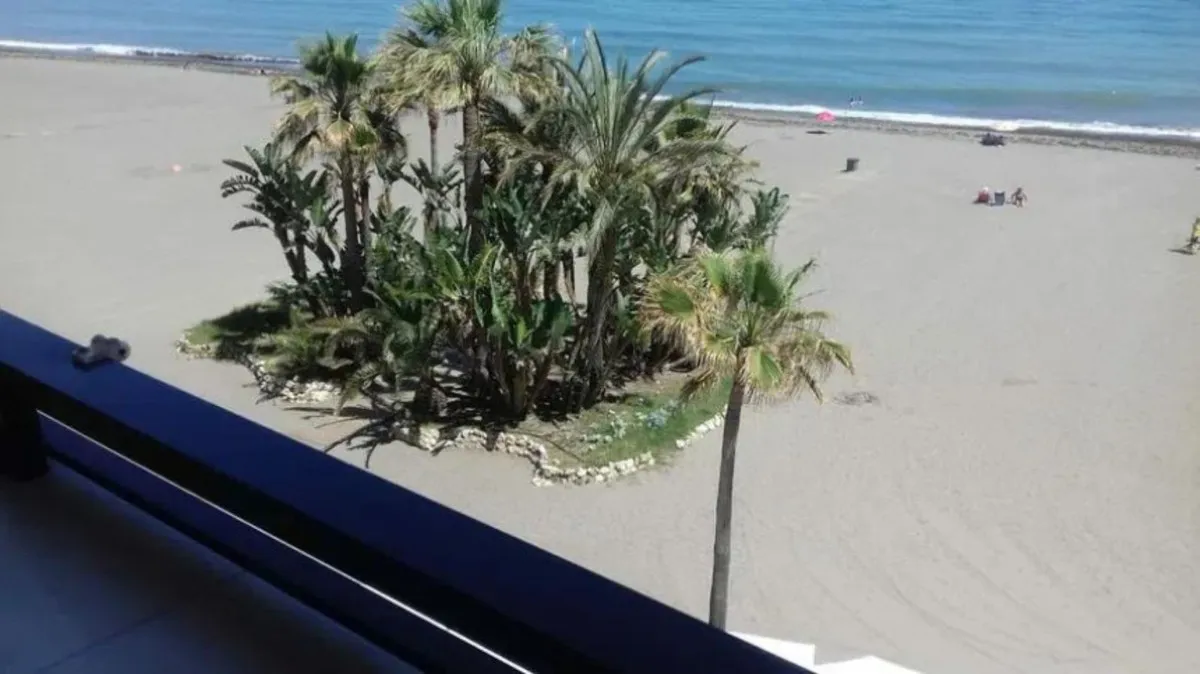 75038b95-7827-4f21-a3c8-1eaa4454675d