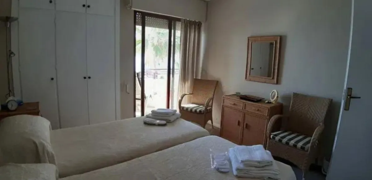 82058504-d4bc-4c7e-8443-d5c04a9407e3