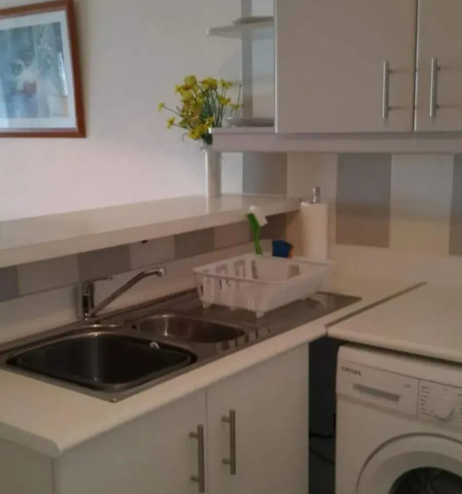 9255e284-facf-4d9e-b2df-af716bc4f3ea