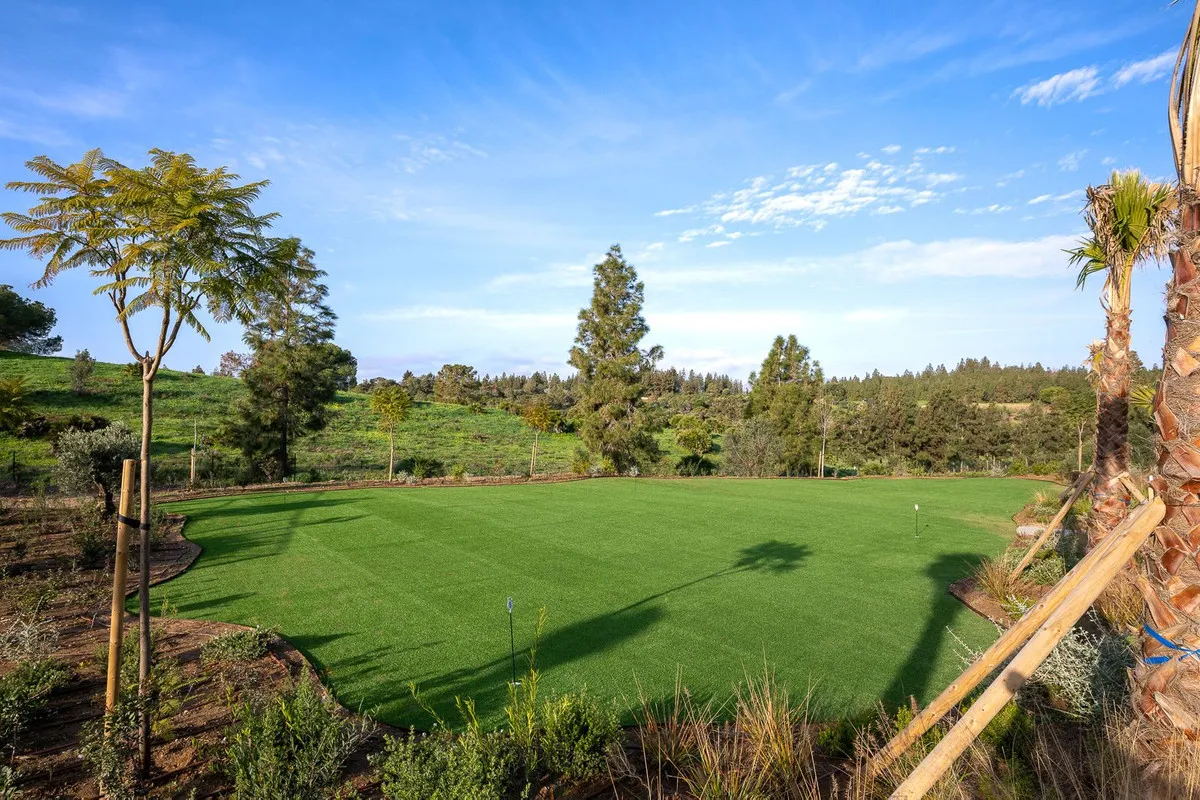 04b254ee-a422-4326-b511-8347830051a2