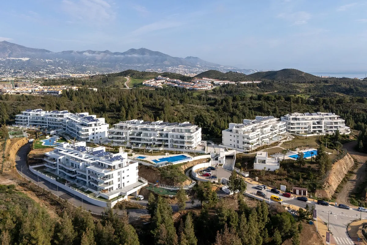 b3223d42-af4c-4c79-8ab3-6cf401c52d78