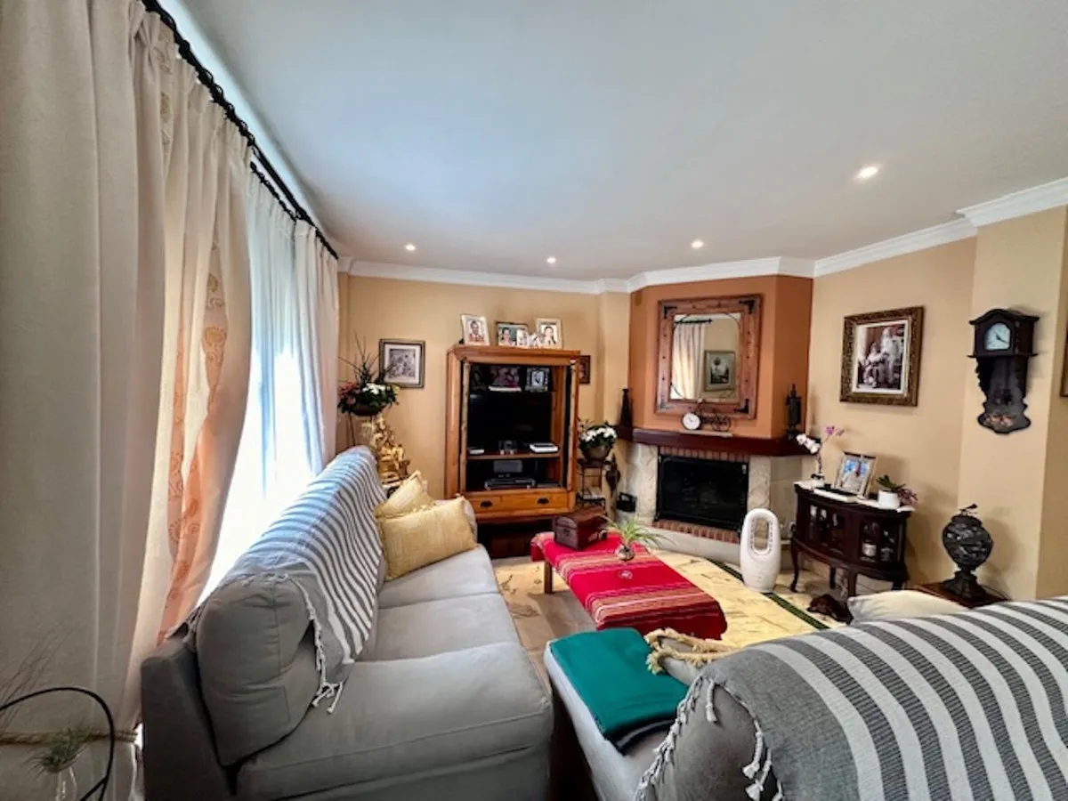 10e280c1-be85-46bc-b6c2-d3fe5377ed76