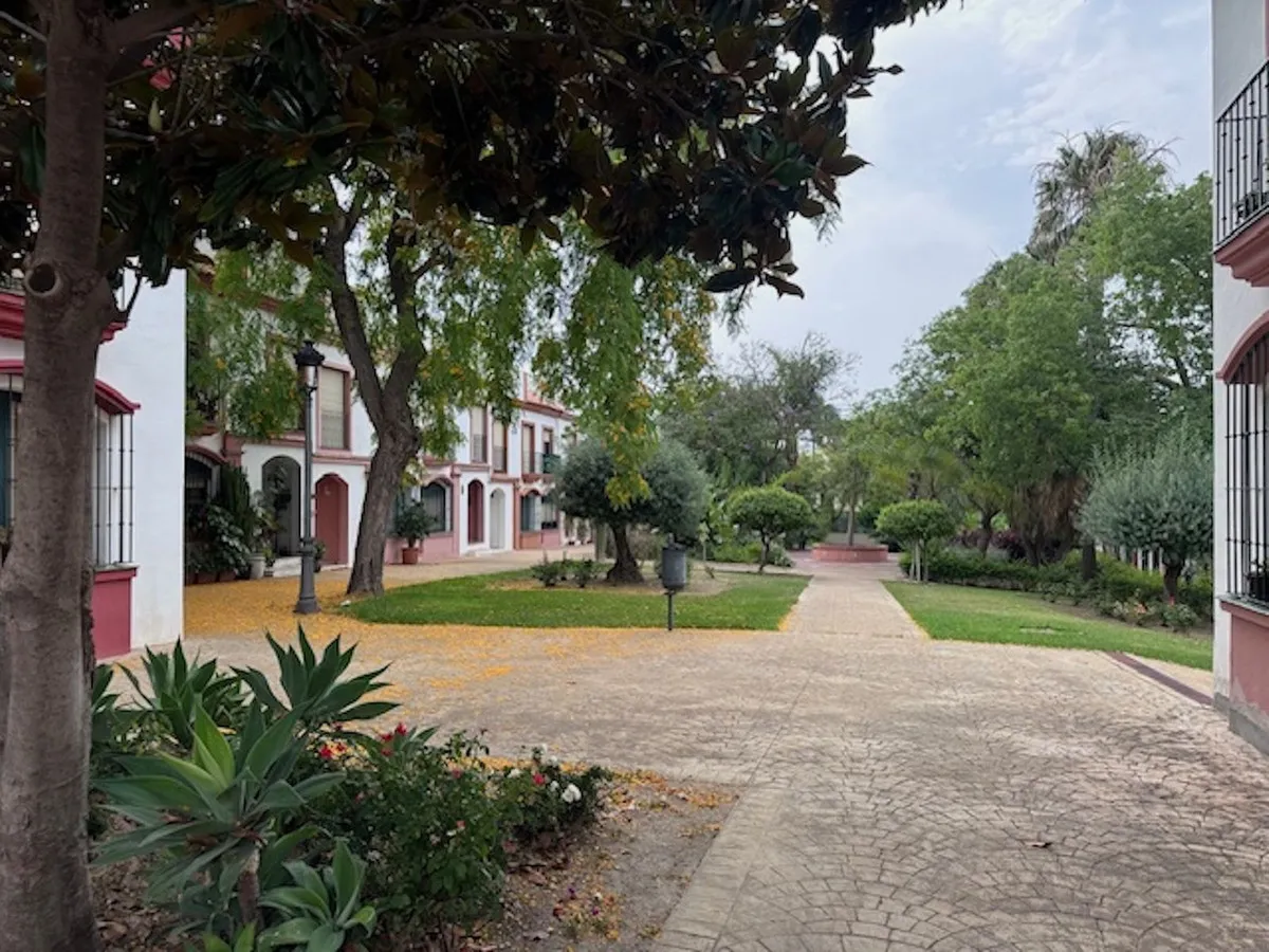 46408468-8cdc-4435-8796-ed2d99835859