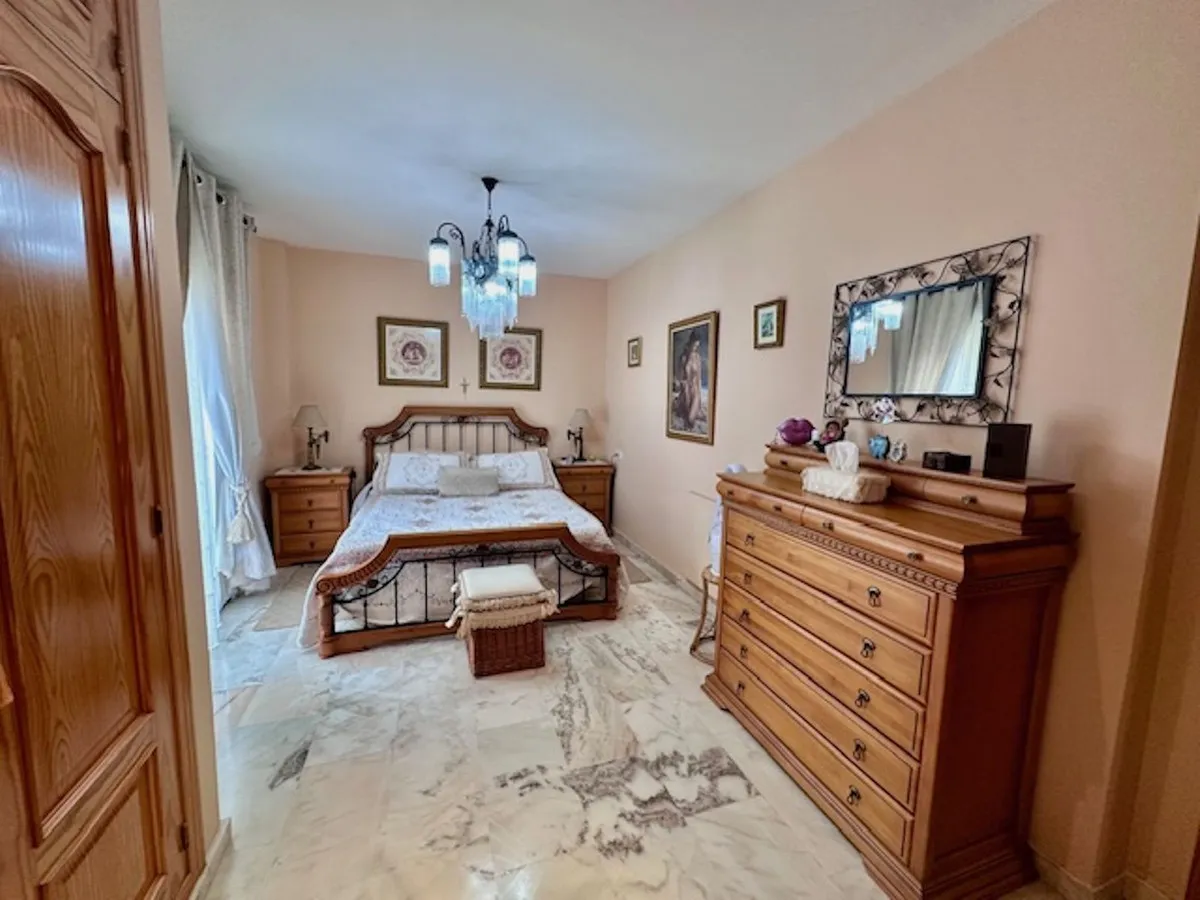 46a9dbef-ba3e-4df4-840c-b000e4556402