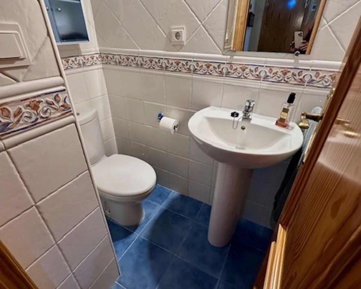 d96bfb78-ba89-4572-8b56-d5b07c7f59ad