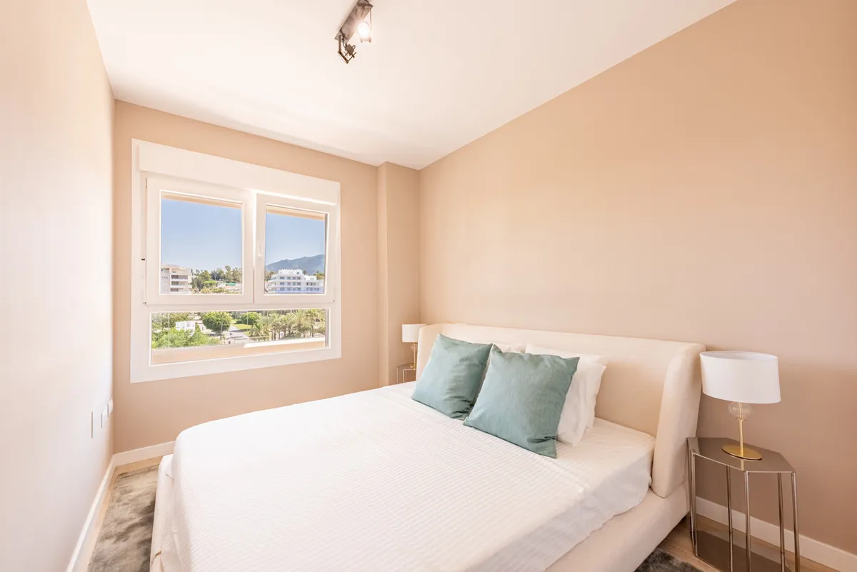 f437c810-a54f-4f48-b461-8aa9f5c9a3f2