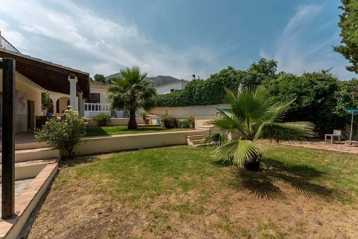 30917167-c482-46e2-ad18-1c0d6fc16053